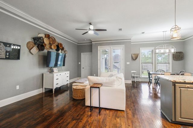 33789 Blue River Dr, Denham Springs, LA 70706