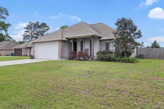 33789 Blue River Dr, Denham Springs, LA 70706