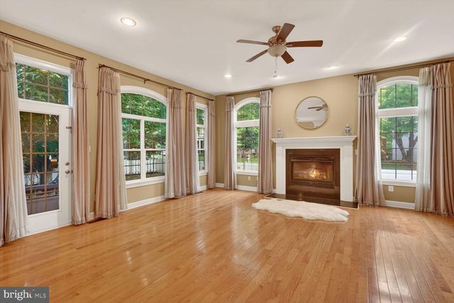 414 SUMMER GARDEN WAY, Rockville, MD 20850