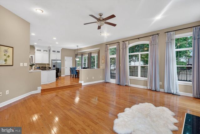 414 SUMMER GARDEN WAY, Rockville, MD 20850
