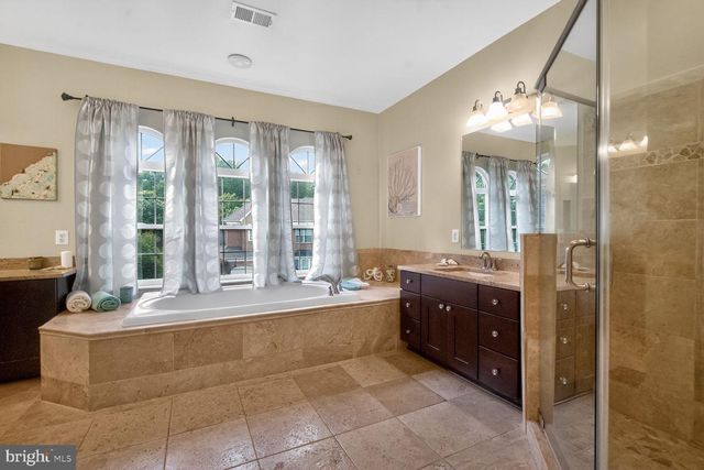 414 SUMMER GARDEN WAY, Rockville, MD 20850