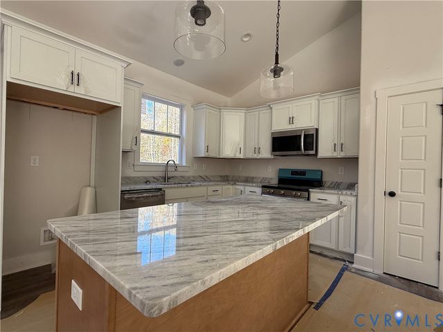 431 Raleigh Ave, South Hill, VA 23970