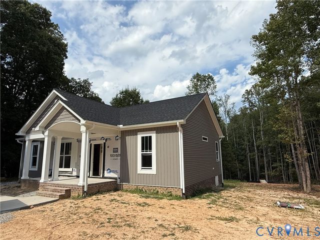 431 Raleigh Ave, South Hill, VA 23970