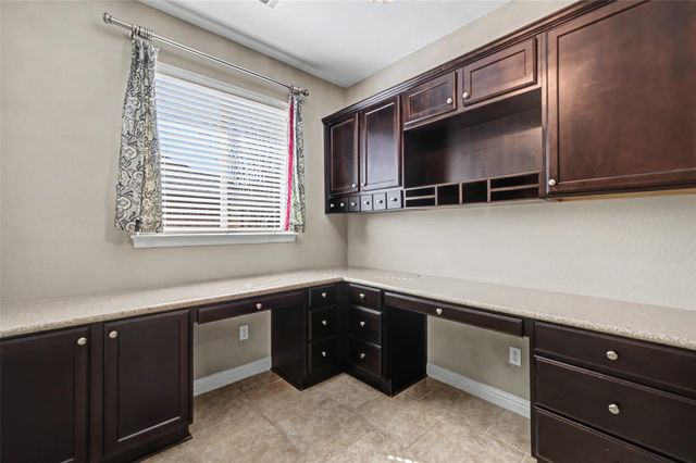 1813 Harvest Dance DR, Leander, TX 78641