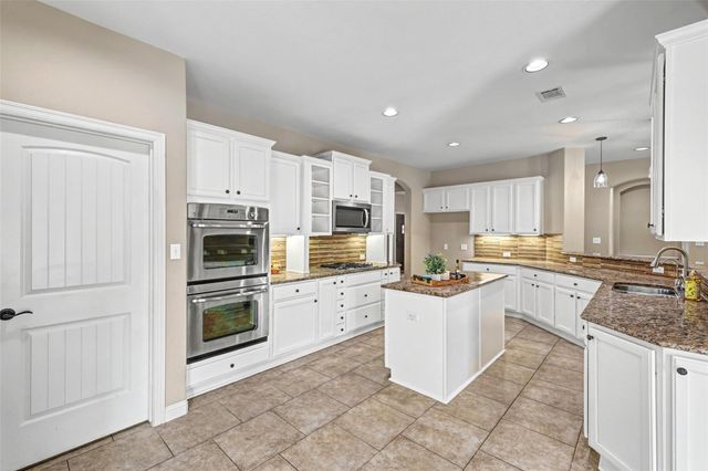 1813 Harvest Dance DR, Leander, TX 78641