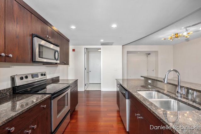 335 Bridge Street NW 1503, Grand Rapids, MI 49504