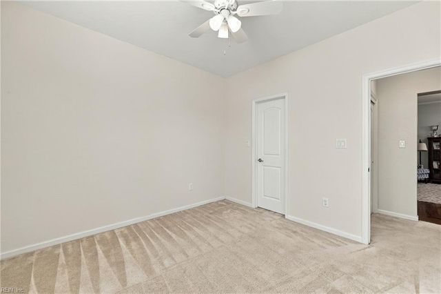 525 Hanbury RD W, Chesapeake, VA 23322