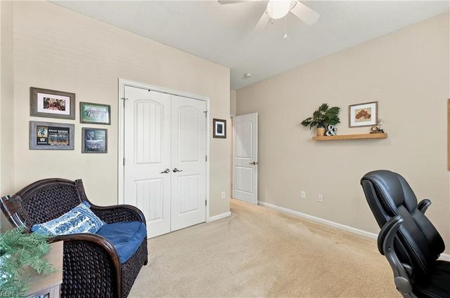525 Hanbury RD W, Chesapeake, VA 23322