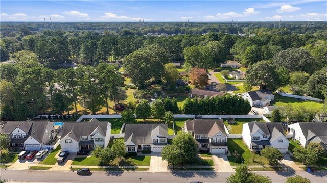 525 Hanbury RD W, Chesapeake, VA 23322