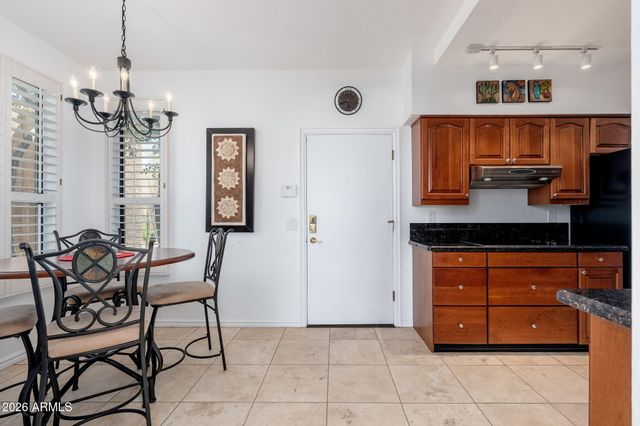 25555 N WINDY WALK Drive 11, Scottsdale, AZ 85255