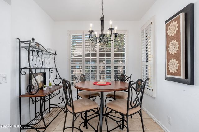 25555 N WINDY WALK Drive 11, Scottsdale, AZ 85255