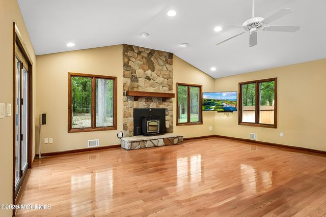 2149 Holly Hill Road, Manchester, NJ 08759