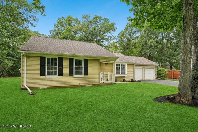 2149 Holly Hill Road, Manchester, NJ 08759
