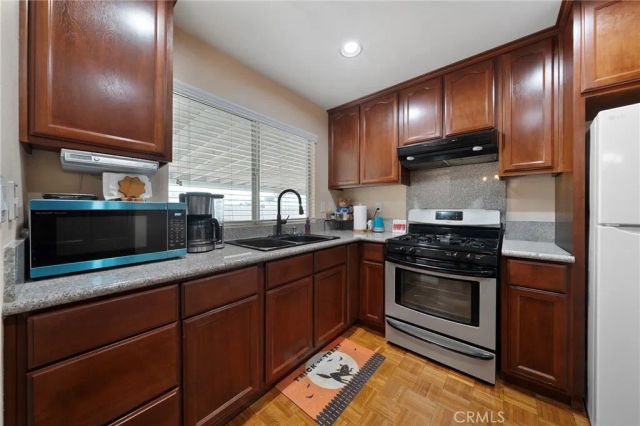 9655 Marcona, Fontana, CA 92335