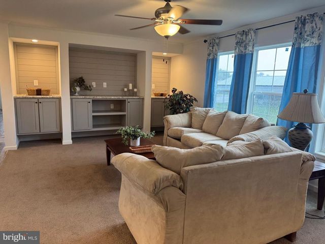 39 MAIZEFIELD DRIVE, Shippensburg, PA 17257