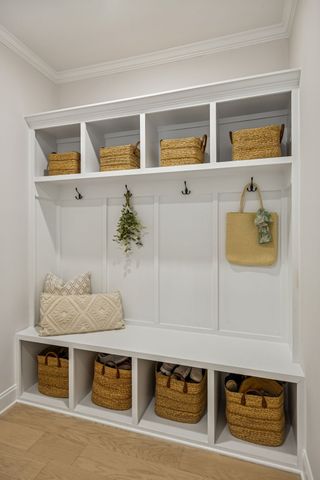 2705 Bramblewood Ln, Thompsons Station, TN 37179