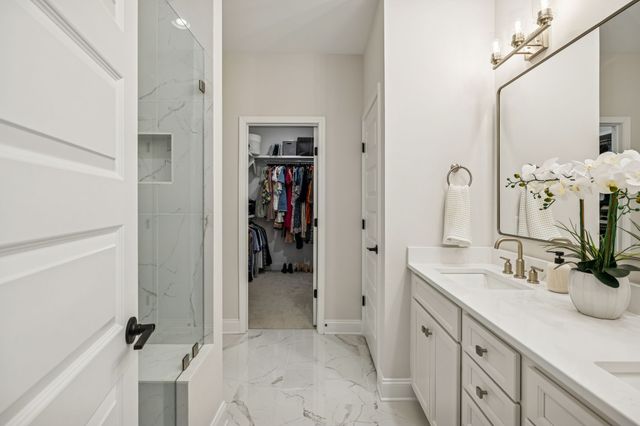 2705 Bramblewood Ln, Thompsons Station, TN 37179