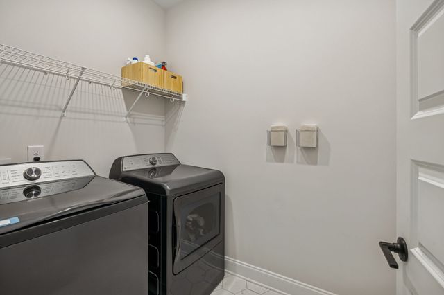 2705 Bramblewood Ln, Thompsons Station, TN 37179