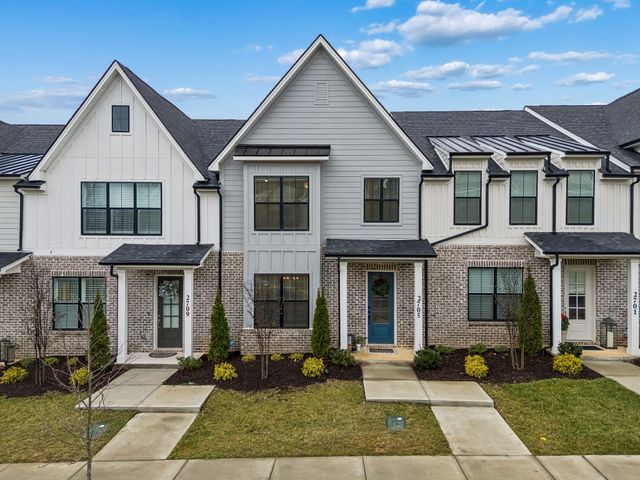 2705 Bramblewood Ln, Thompsons Station, TN 37179