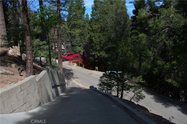 26241 Boulder Lane, Twin Peaks, CA 92391