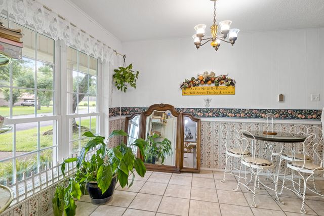 1002 S Lide Avenue, Mt Pleasant, TX 75455