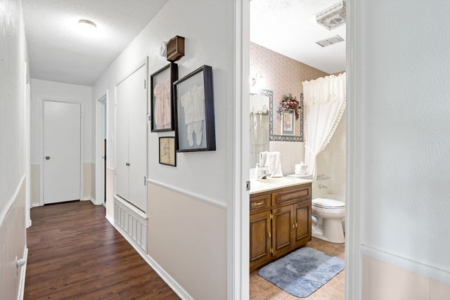 1002 S Lide Avenue, Mt Pleasant, TX 75455