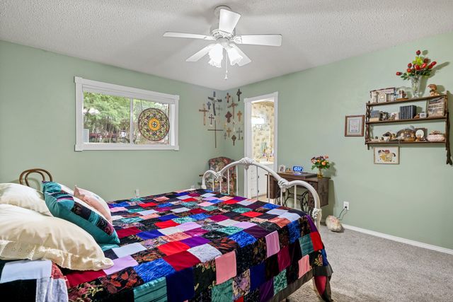 1002 S Lide Avenue, Mt Pleasant, TX 75455