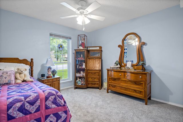 1002 S Lide Avenue, Mt Pleasant, TX 75455