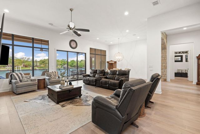 204 Hannahs WAY, Burnet, TX 78611