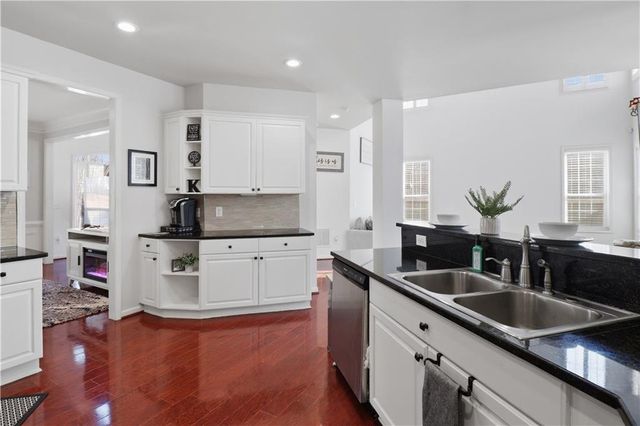 304 Warm Winds Trail, Canton, GA 30114