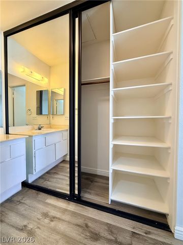 4831 Nara Vista Way 204, Las Vegas, NV 89103