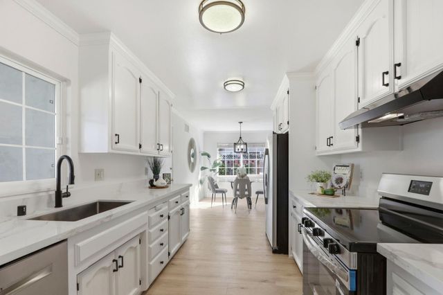 696 Giannini Drive, Santa Clara, CA 95051