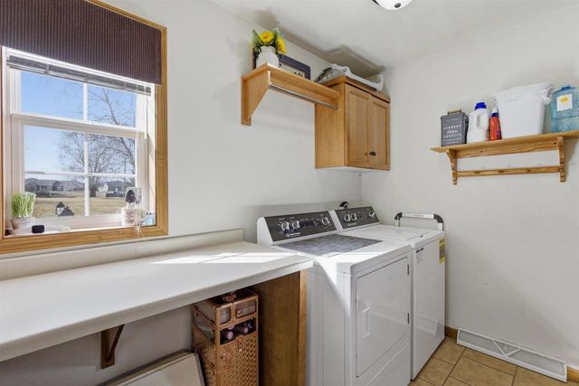 N1371 FAWN RIDGE COURT, Greenville, WI 54942