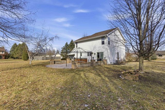 N1371 FAWN RIDGE COURT, Greenville, WI 54942