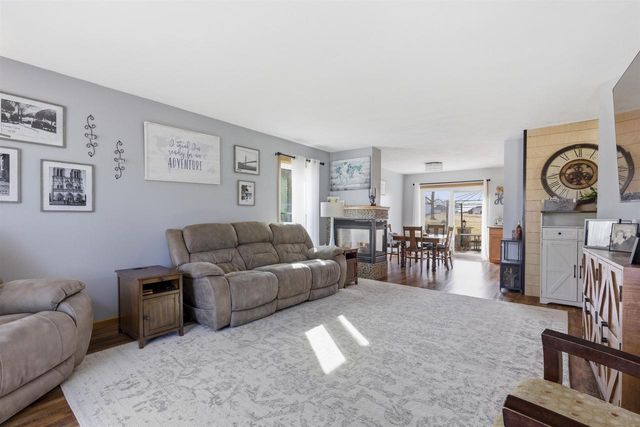 N1371 FAWN RIDGE COURT, Greenville, WI 54942