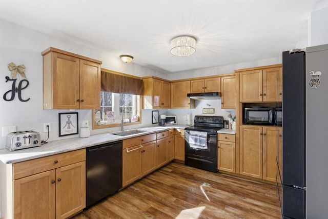 N1371 FAWN RIDGE COURT, Greenville, WI 54942