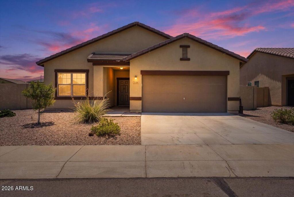 2809 E RENEGADE Trail, San Tan Valley, AZ 85143 — exterior