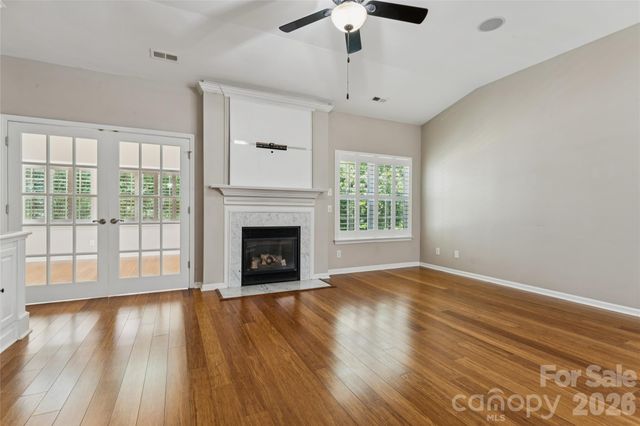 10906 Chamberlain Hall Court, Charlotte, NC 28277