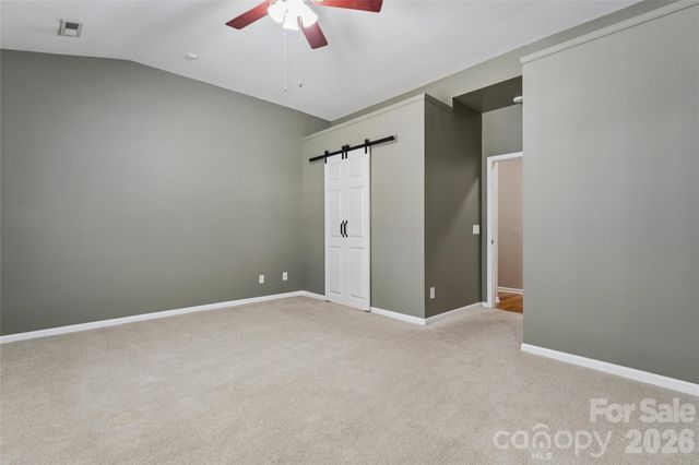 10906 Chamberlain Hall Court, Charlotte, NC 28277