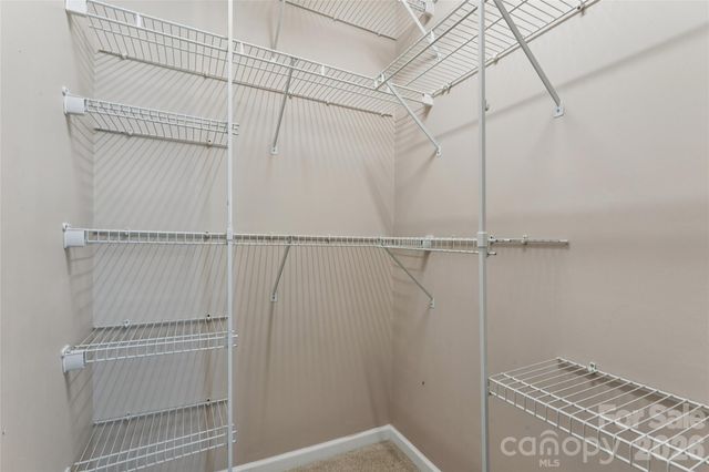 10906 Chamberlain Hall Court, Charlotte, NC 28277