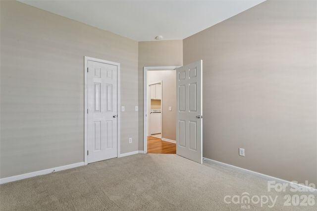 10906 Chamberlain Hall Court, Charlotte, NC 28277