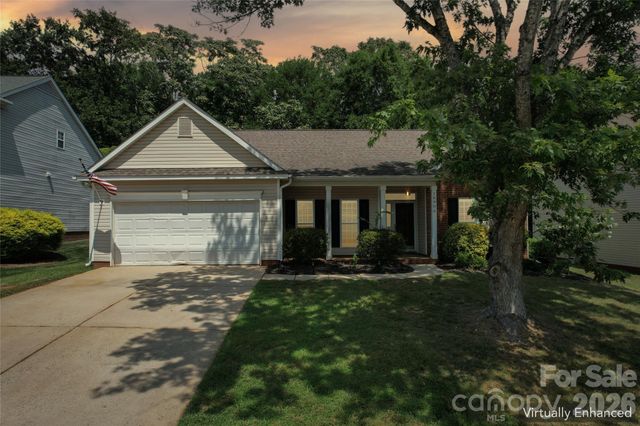 10906 Chamberlain Hall Court, Charlotte, NC 28277