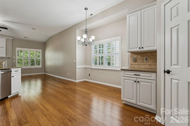 10906 Chamberlain Hall Court, Charlotte, NC 28277