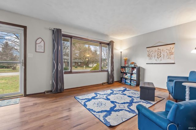 21877 Shady Hollow Lane, South Bend, IN 46628