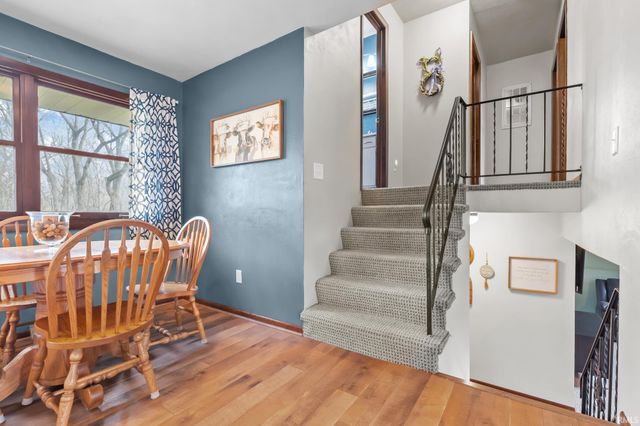 21877 Shady Hollow Lane, South Bend, IN 46628