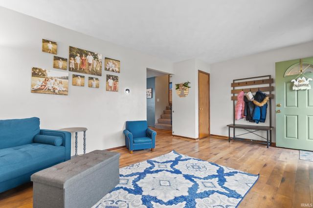 21877 Shady Hollow Lane, South Bend, IN 46628