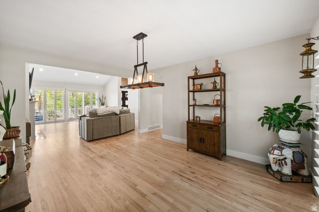 830 N GRANDRIDGE CT, Salt Lake City, UT 84103
