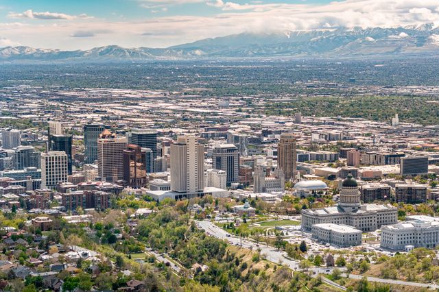 830 N GRANDRIDGE CT, Salt Lake City, UT 84103