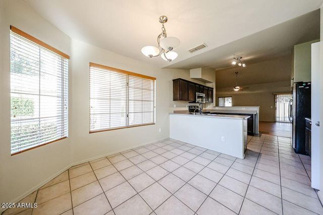 18615 N 30TH Place, Phoenix, AZ 85050