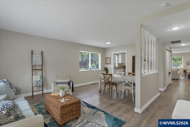 50 Ridge Pl, Depoe Bay, OR 97341
